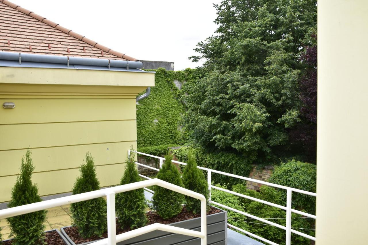 Stm3 Apartman Peçuy Dış mekan fotoğraf
